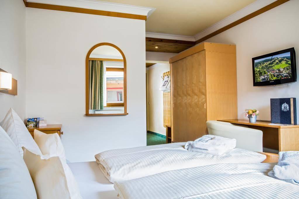 Hotel Hasenauer 4 Sterne Superior Saalbach-Hinterglemm Eksteriør billede