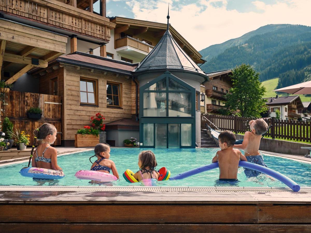 Hotel Hasenauer 4 Sterne Superior Saalbach-Hinterglemm Eksteriør billede