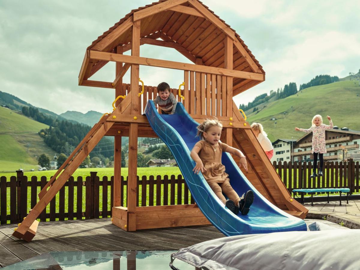 Hotel Hasenauer 4 Sterne Superior Saalbach-Hinterglemm Eksteriør billede