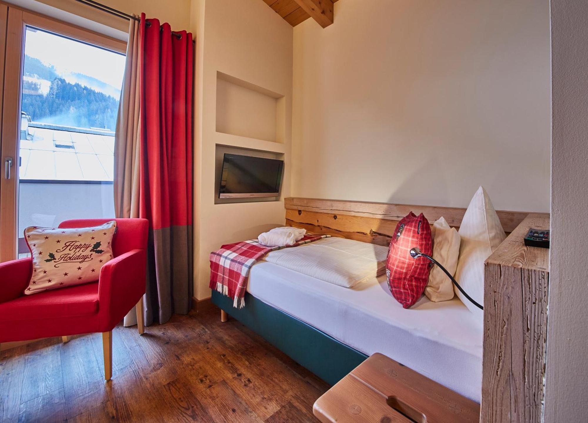 Hotel Hasenauer 4 Sterne Superior Saalbach-Hinterglemm Værelse billede
